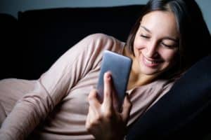 cosa scrivere su tinder primo messaggio